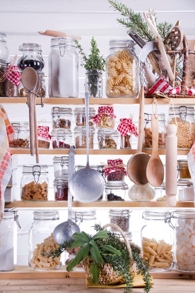 how to organize your pantry